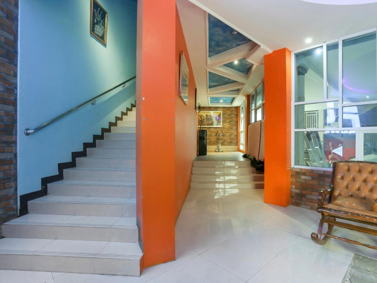 טנגרנג Oyo Life 3520 Indoniaga Palace מראה חיצוני תמונה