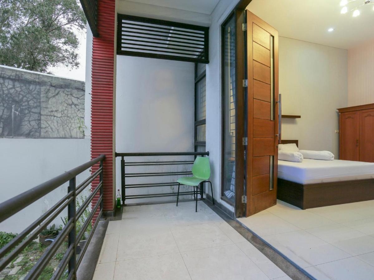 טנגרנג Oyo Life 3520 Indoniaga Palace מראה חיצוני תמונה