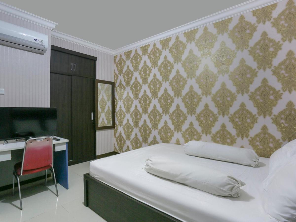טנגרנג Oyo Life 3520 Indoniaga Palace מראה חיצוני תמונה